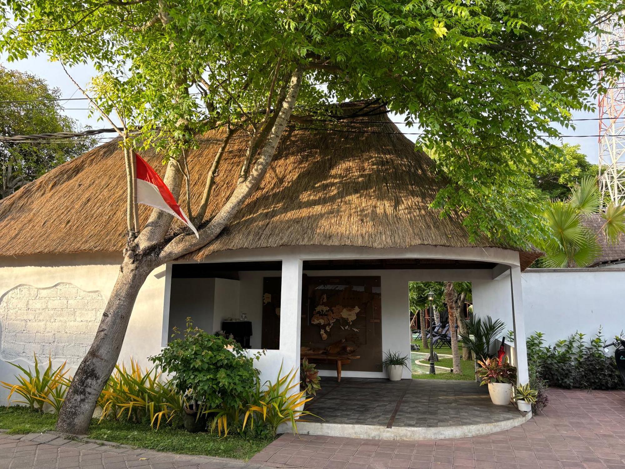 Bali Lagoon Bungalows, Nusa Dua Benoa Екстер'єр фото