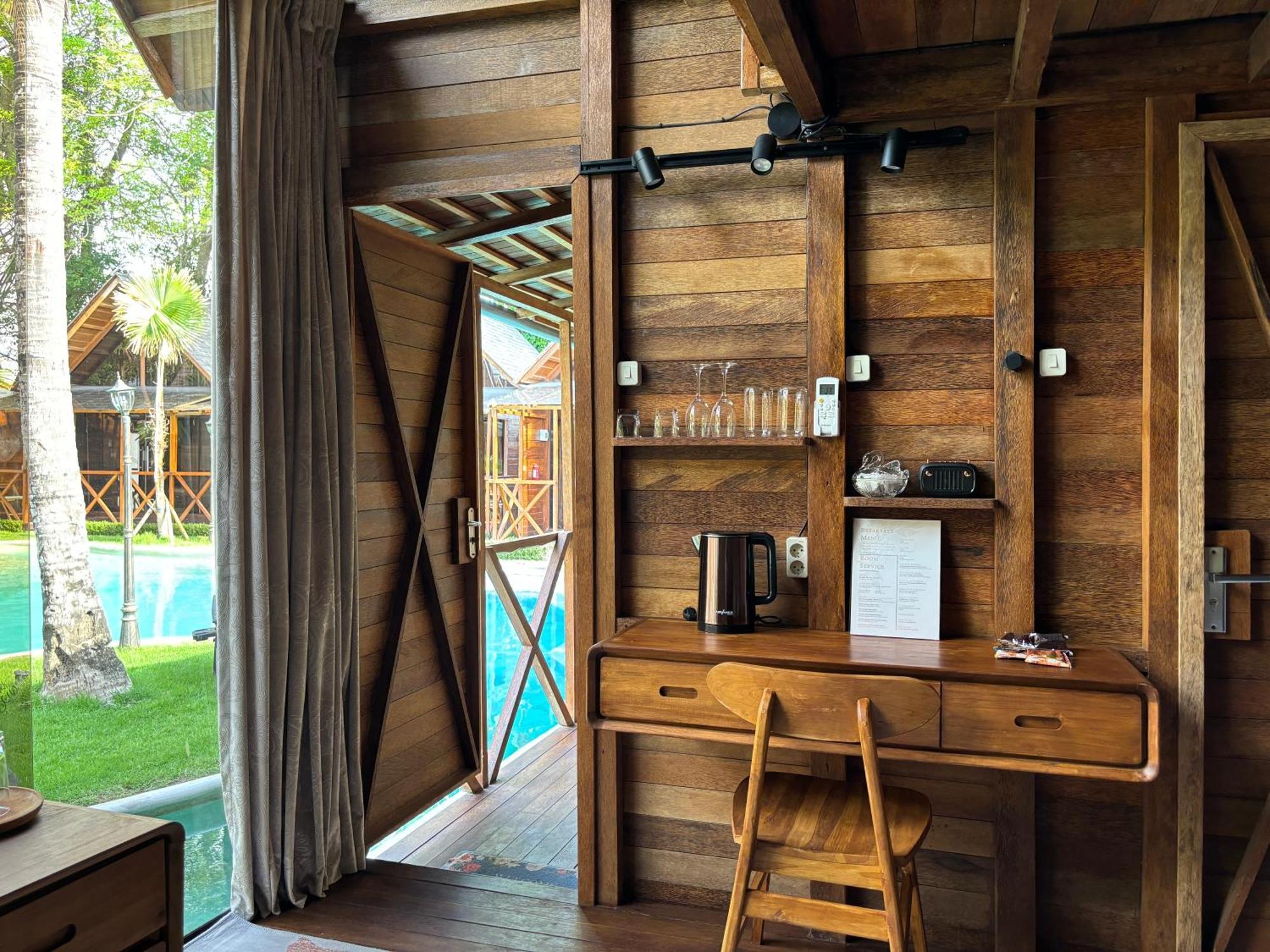 Bali Lagoon Bungalows, Nusa Dua Benoa Екстер'єр фото