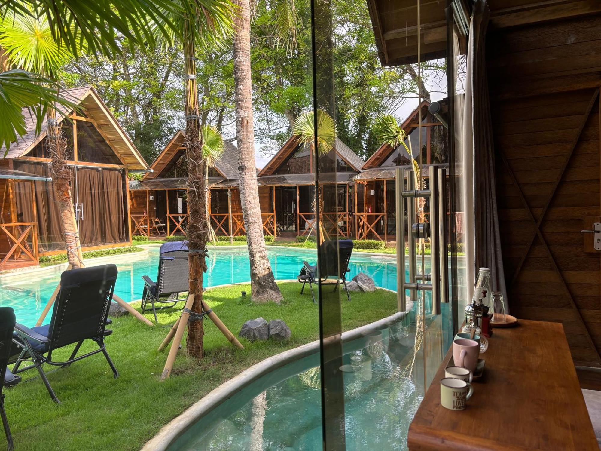 Bali Lagoon Bungalows, Nusa Dua Benoa Екстер'єр фото